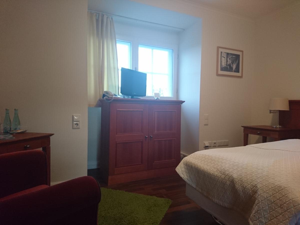 Hotel Vierseithof Luckenwalde Exteriör bild